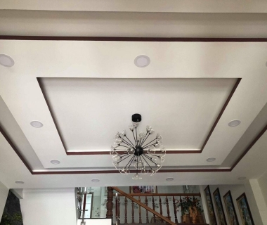 So Sánh Thạch Trần Cao Với Trần Truyền Thống Trong Xây Dựng Hiện Nay