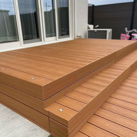  Sàn ngoài trời khi thi công hoàn thiện 